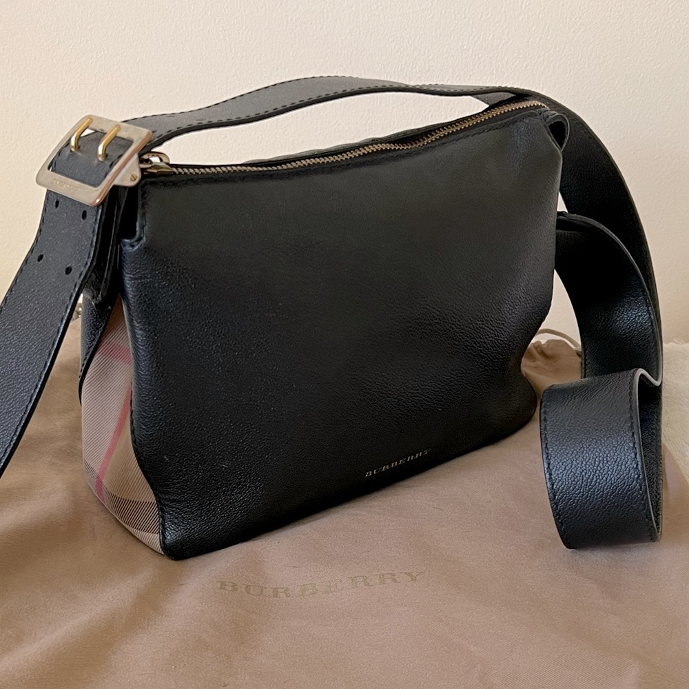 💯 Burberry Helmsley Crossbody Bag Leather with House Check Canvas